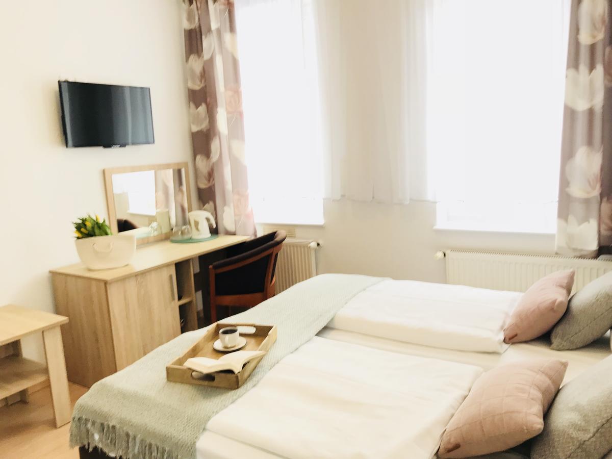 Azalia Bed and Breakfast Ustronie Morskie Eksteriør billede