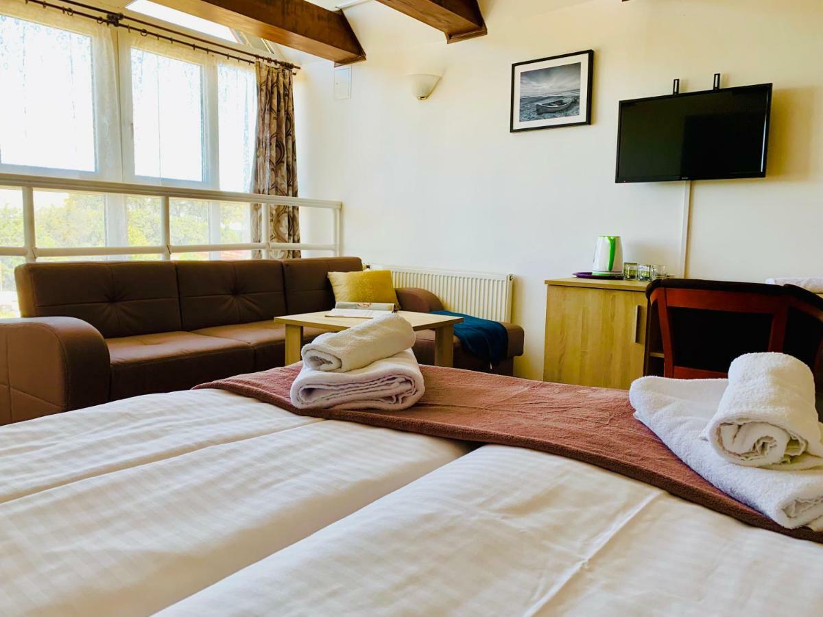 Azalia Bed and Breakfast Ustronie Morskie Eksteriør billede